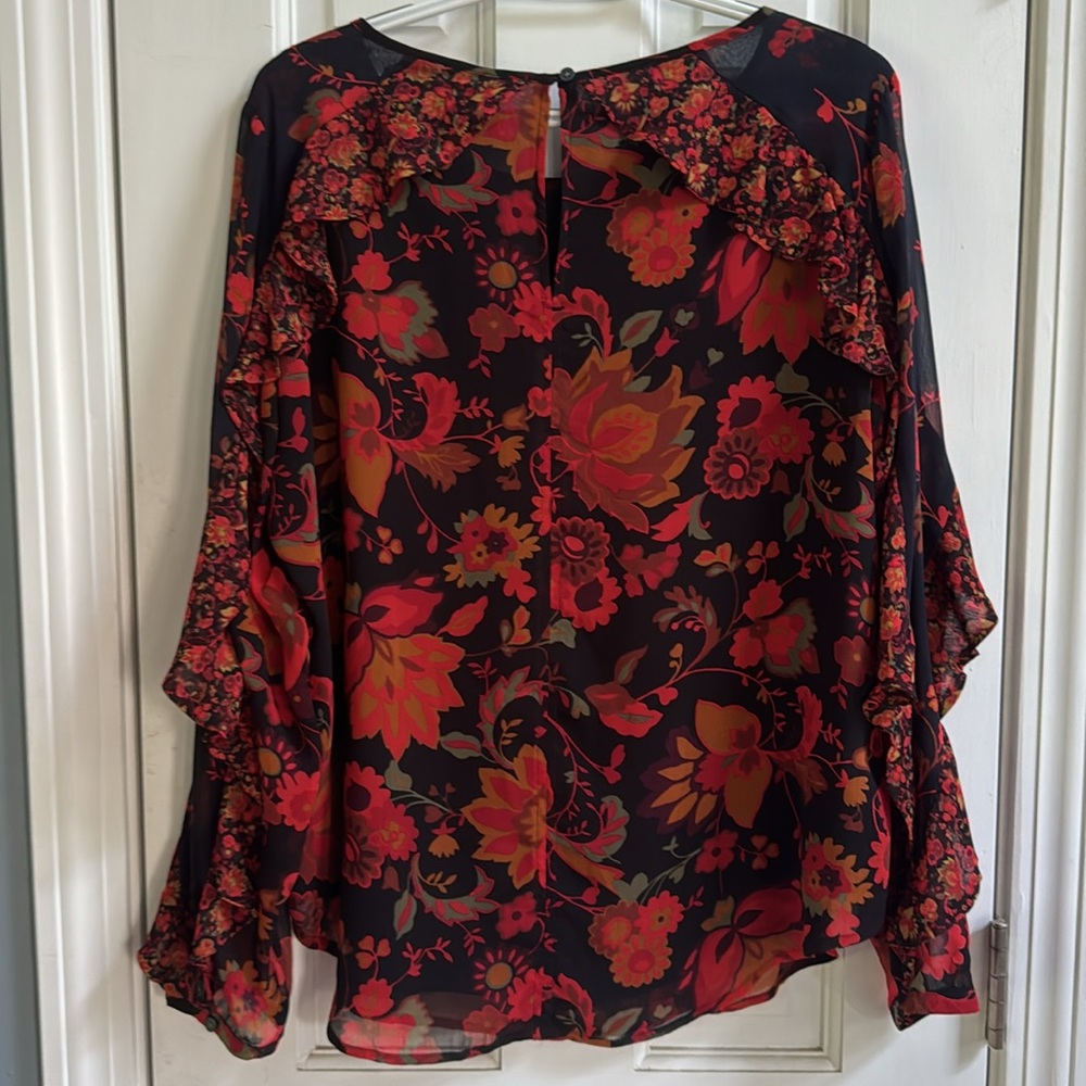 LOFT Floral Ruffled Blouse - Picture 5 of 6